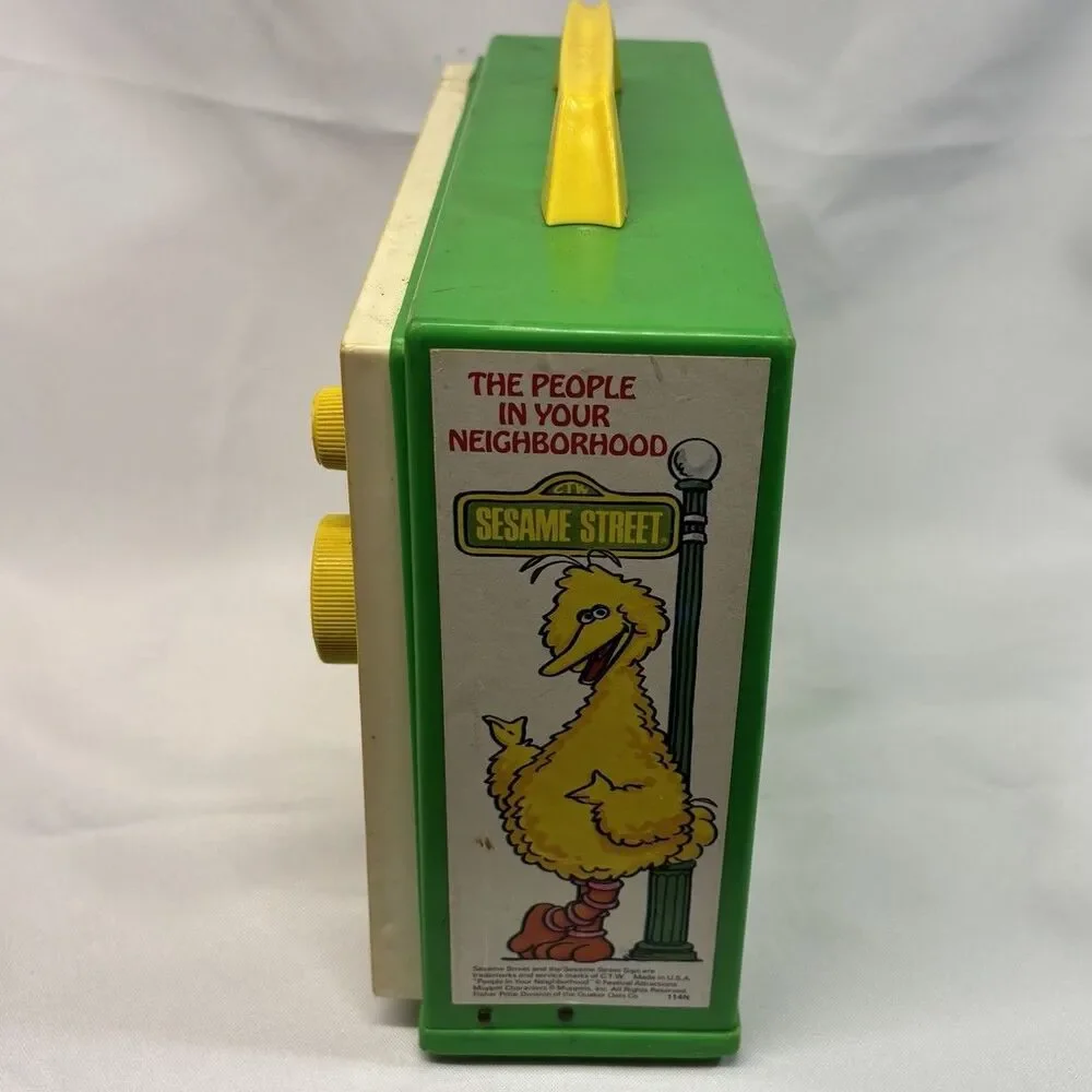 VTG Fisher Price Sesame Street Music Box TV Muppets People In Your Neighborhood